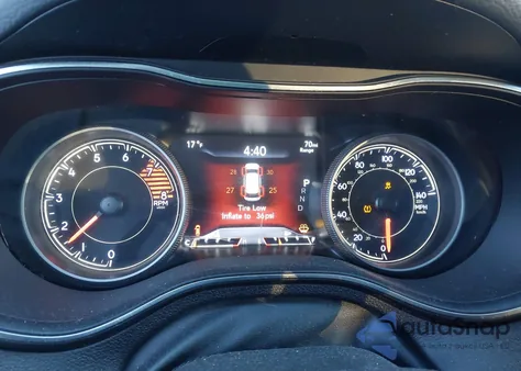 2019 Jeep Cherokee Trailhawk 4X4 z USA, uszkodzony, nr VIN 1C4PJMBX1KD256978